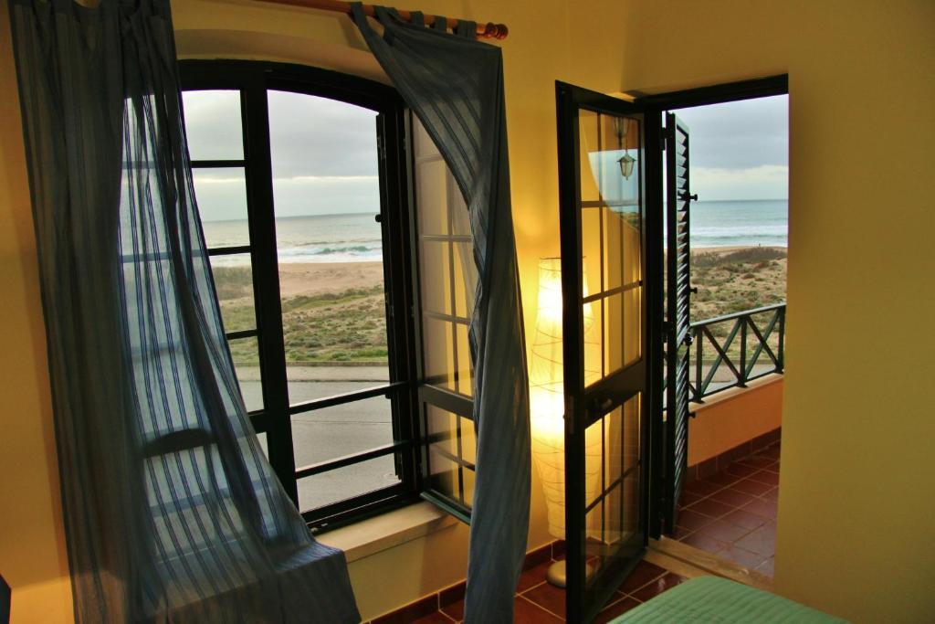 Quarto Duplo com Varanda e Vista Mar