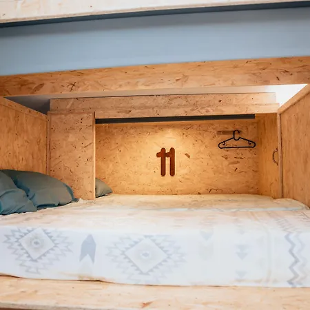 Deck Lodge-2