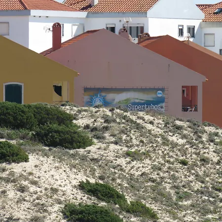 Supertubos Beach Hostel-2